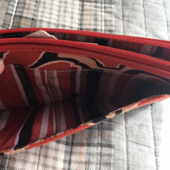 Coach Poppy Double Zip Wallet - Picture 3 of 7